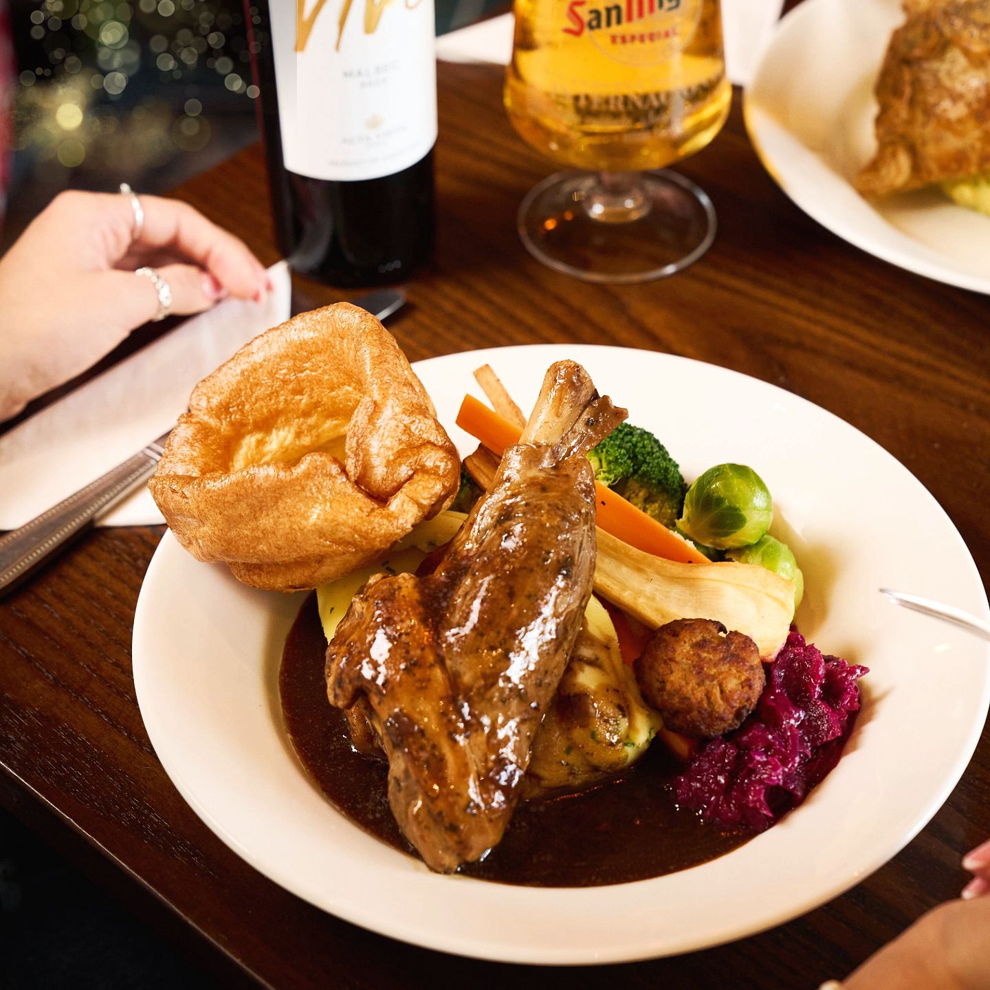 Christmas Day Lunch, Dinner & Dining at The Hare & Hounds in Greenford